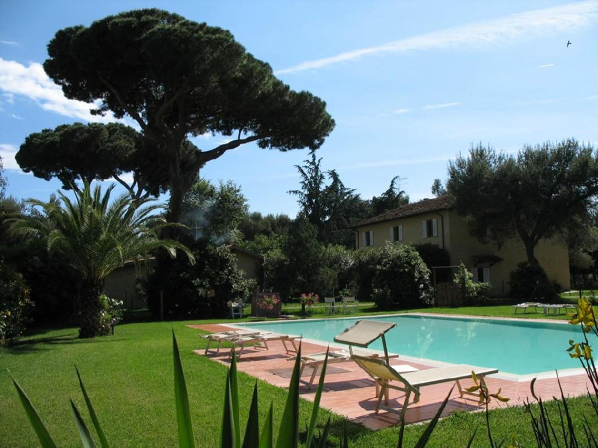I Cavalleggeri Villa กัสตาลเญโต การ์ดุชชี ภายนอก รูปภาพ