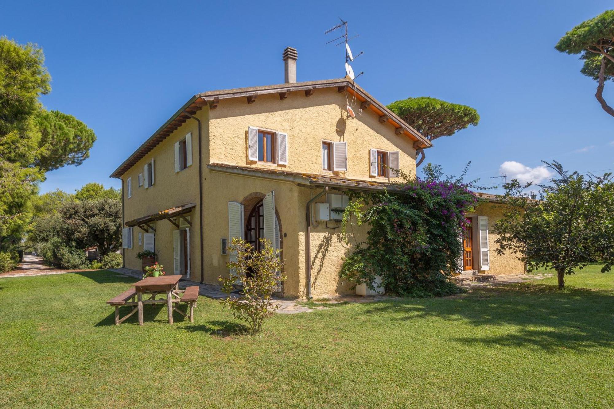 I Cavalleggeri Villa กัสตาลเญโต การ์ดุชชี ภายนอก รูปภาพ